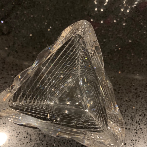 Miller Rogaska Triangular Crystal Vase - Picture 6 of 7